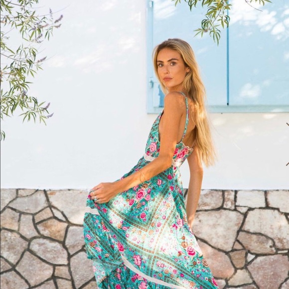 Spell and the Gypsy Babushka Midi dress - Picture 2 of 8